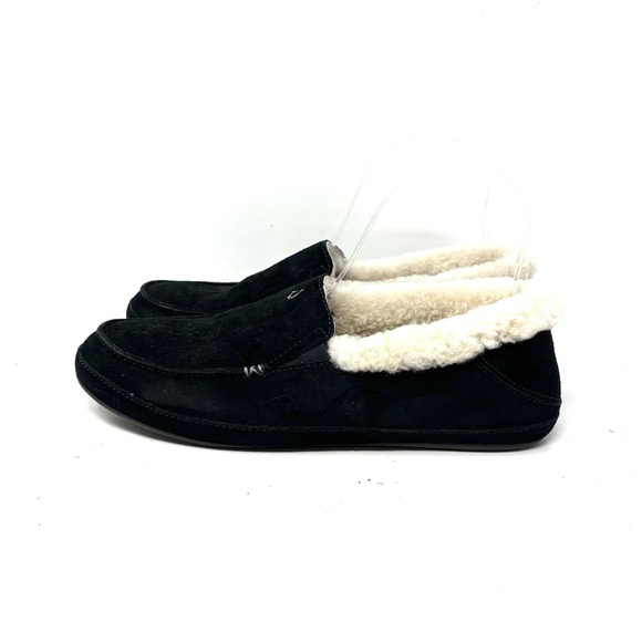 Olukai Slippers - Picture 1 of 7